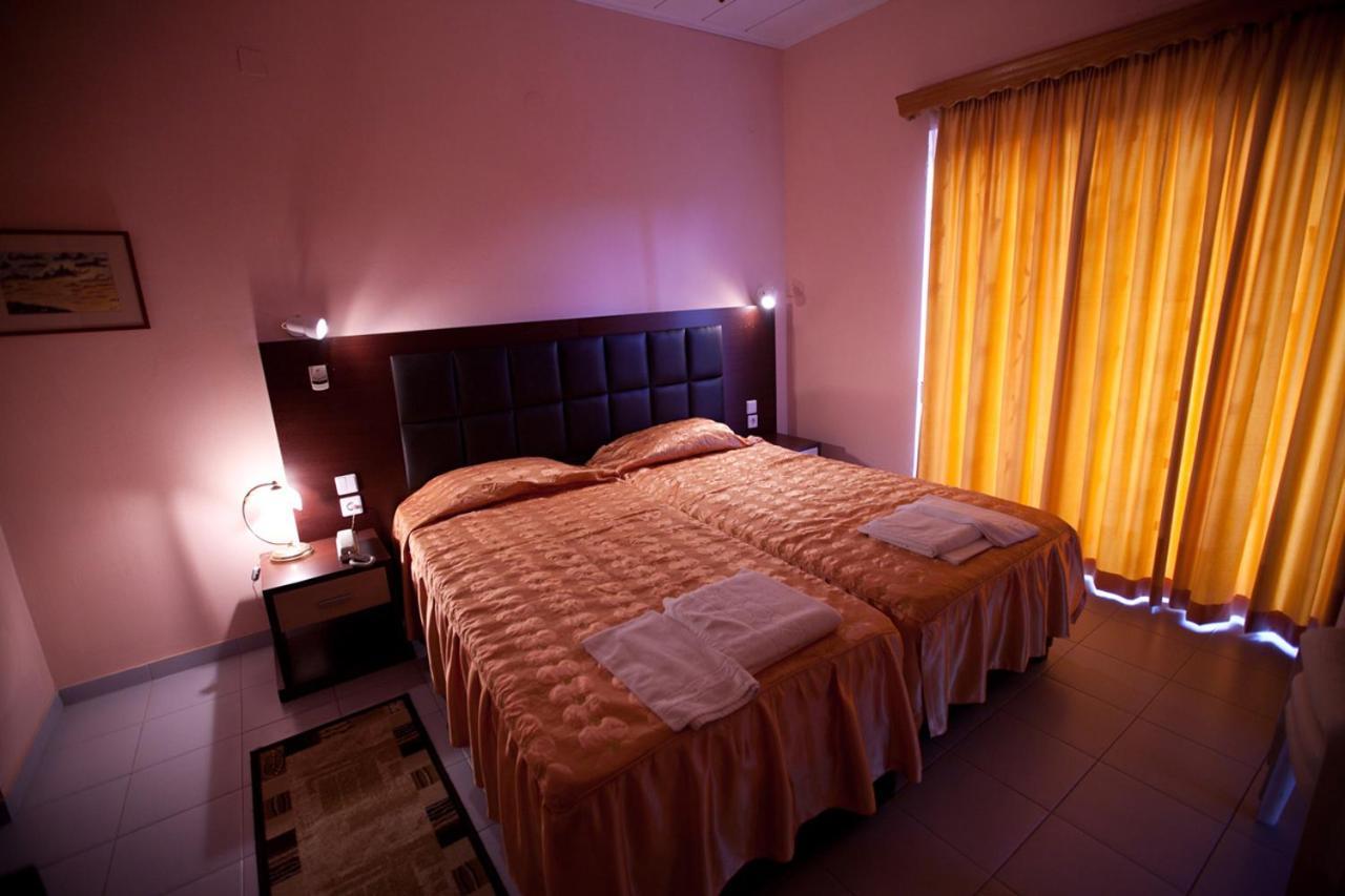 Blue Bay Hotel Charamida Экстерьер фото
